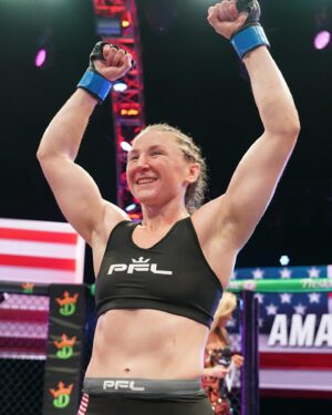 Amanda Leve Instagram - 🫀🧠🫁

New week!!!

#mma #wmma #pfl #fight 
#mixedmartialarts #fighter #professional  #profight #professionalfighter #profighter #jiujitsu #grappling #martialartist #wrestler #striker #striking #submission #standup #ufc #bellator #grappler #bjjgirls #victory #cagefighting #skilledviolence #cagework