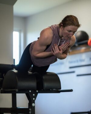 Amanda Leve Instagram - You think you’re strong? How strong are your hammys tho?????

📸 @kylejitsplayer 

#bjj #jiujitsu #grappling #nogi #submissiongrappling #wrestling #mma #wmma #pfl #ufc #bellator #fighter #mixedmartialarts #professionalfighter #professional #workout #lift #strong #strengthandconditioning #strength #muscles #bjjgirls #winner #victory #grapplinggirls #polaris #skilledviolence 
#backtake #backtakes #takedowns