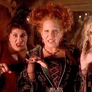 Amanda Wyss Instagram - Hope you can join us for a little HOCUS POCUS!
Reposted from @barbaracrampton 
Join me at @fantastic.fest tonight for a live read of #HOCUSPOCUS 🪄🍻🧹

Featuring:
Me! #ScottWampler of @kingcastpod @horrorguerrero @yurilowenthal @clarkewolfe @rainpryor @amandawyss @kellimaroney and more.

🔗 scener.com/fantasticfest