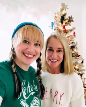 Amanda Wyss Instagram - Thank you @barbaracrampton for a magical holiday party. You’re amazing! So many lovely women… and one Grinch. So much fun!! 🎄
@chelseastardust @mslinshaye