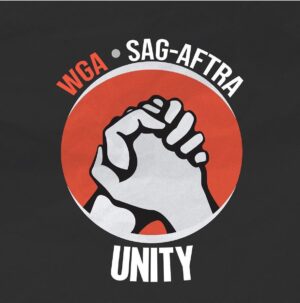 Amanda Wyss Instagram - “We are labor and we stand tall!” 
#unionstrong @sagaftra @wgawest  @wgaeast @officialfrandrescher
