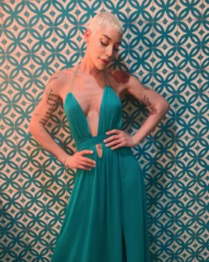 Amar Sotomayor Instagram - It’s 50 baby! Unas cuantas fotitos de mi cumple el 1 de diciembre! Nada mejor que celebrar con la gente que uno ama un año más de vida y en mi patria. Agradecida a Dios y mis ángeles, Namaste y TE CALLAS!🧜🏼‍♀️🩵🎂
#amarsotomayor #actriz #model #modelo #singer #transgender #transgenero #trans #transexual #mtf #transwoman #transpride #transmodels #transactress #puertorican #puertorico #lgbtq  #blondehair #boricua #losangeles #california #fashion #love #tattoo #cumpleaños #birthday #amor #itsmybirthday #birthdaygirl #family
