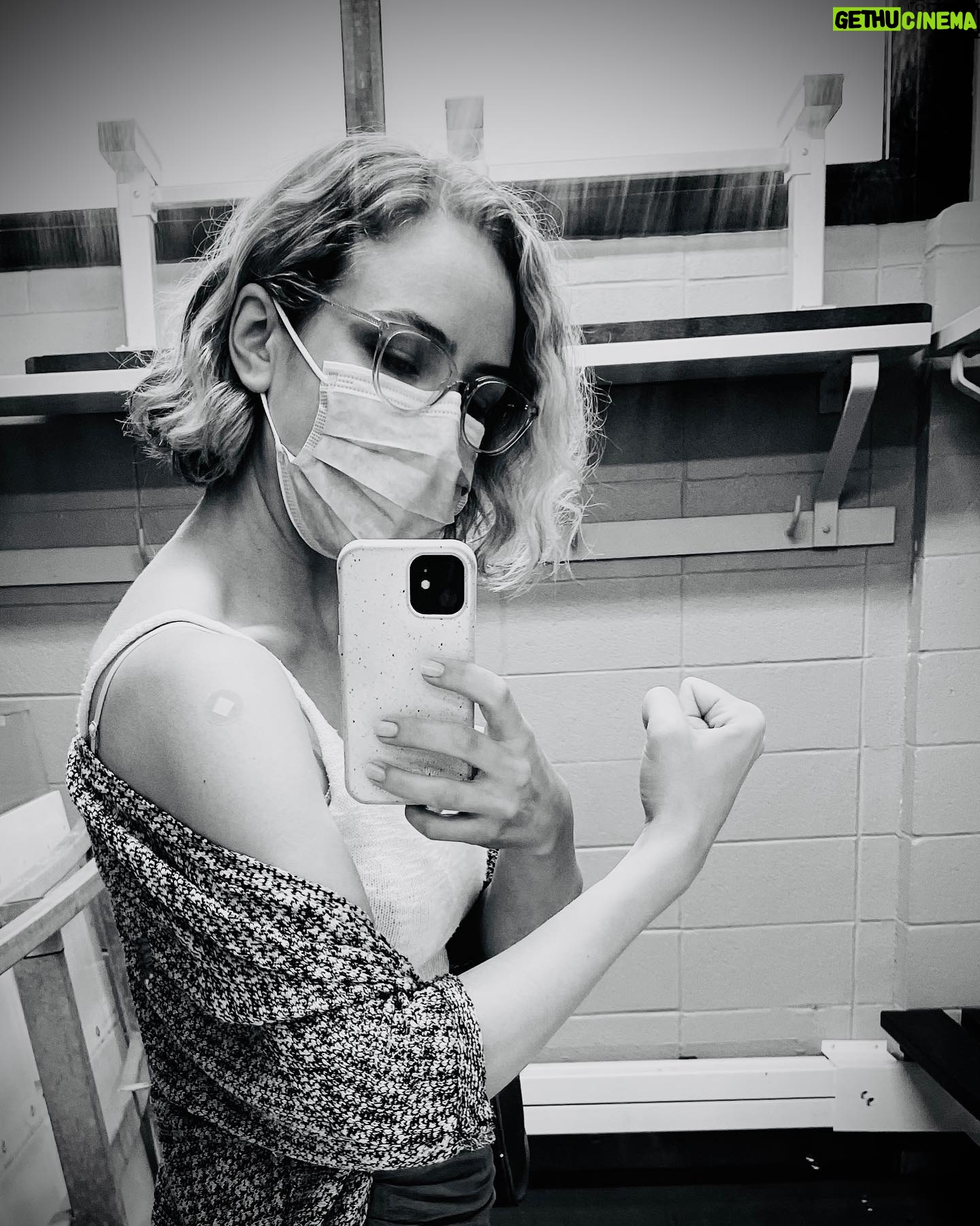 Amber Goldfarb - 495 Likes - Vaxed.
So grateful for this incredible invention. #vaccinationdone✔️ #ᴠᴀᴄᴄɪɴᴇssᴀᴠᴇʟɪᴠᴇs #vaccinated #thankyouscience #thankyouscientists #thankyoumedicine #thankyoumedicalstaff