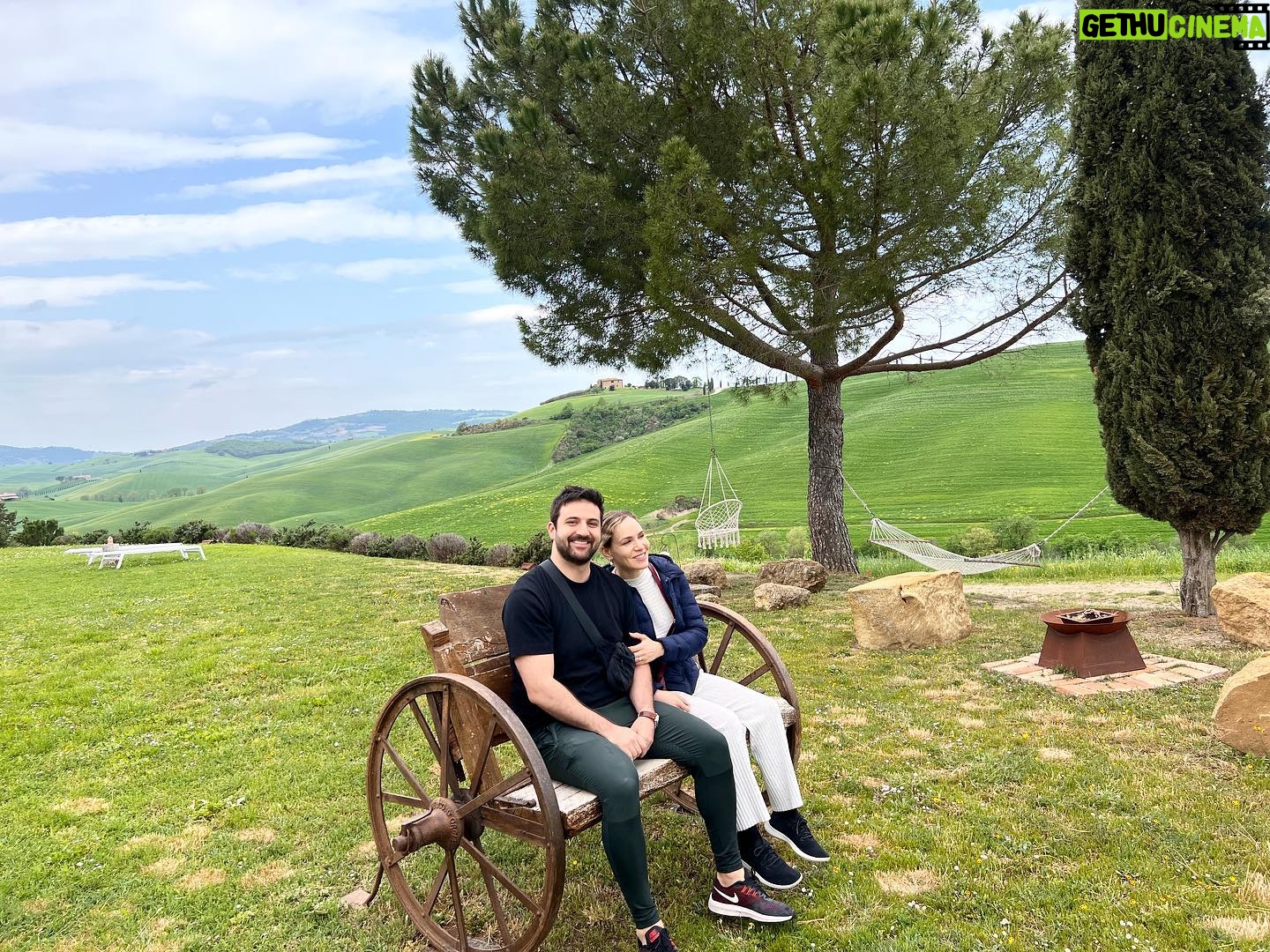 Amber Goldfarb - 374 Likes - Tuscany.
#tuscany #tuscancountryside #pienza #siena #vacation #italy #honeymoon