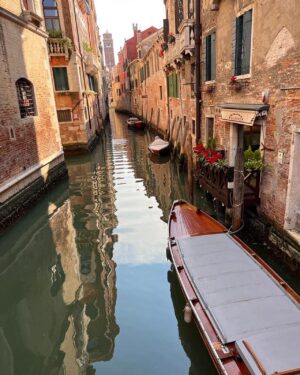 Amber Goldfarb Instagram - Venice.
#venice #veniceitaly #venezia #vacation #italy