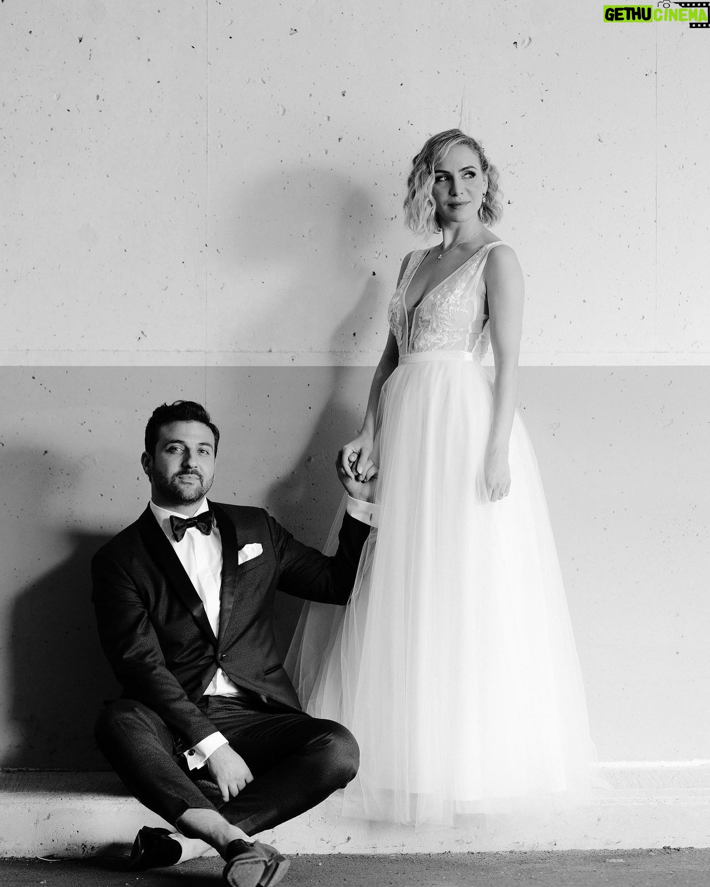 Amber Goldfarb - 1.1K Likes - Not sure what I did to deserve this guy… but I thank my lucky stars every day. ✨ Happy first wedding anniversary my love. 💛💛
Thank you @marlon.foto for capturing these precious moments, @jordanderuiter for the gorgeous custom dress, @sophiemanzerolle for the lovely hair and makeup and @marc_desparois for his colour and cut magic
#weddinganniversary #firstanniversary #anniversary #loveofmylife #wedding