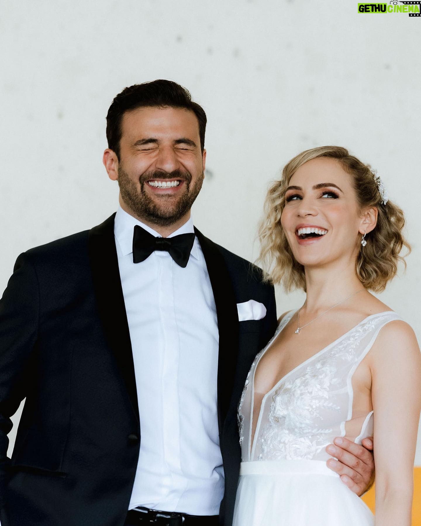 Amber Goldfarb - 1.1K Likes - Not sure what I did to deserve this guy… but I thank my lucky stars every day. ✨ Happy first wedding anniversary my love. 💛💛
Thank you @marlon.foto for capturing these precious moments, @jordanderuiter for the gorgeous custom dress, @sophiemanzerolle for the lovely hair and makeup and @marc_desparois for his colour and cut magic
#weddinganniversary #firstanniversary #anniversary #loveofmylife #wedding