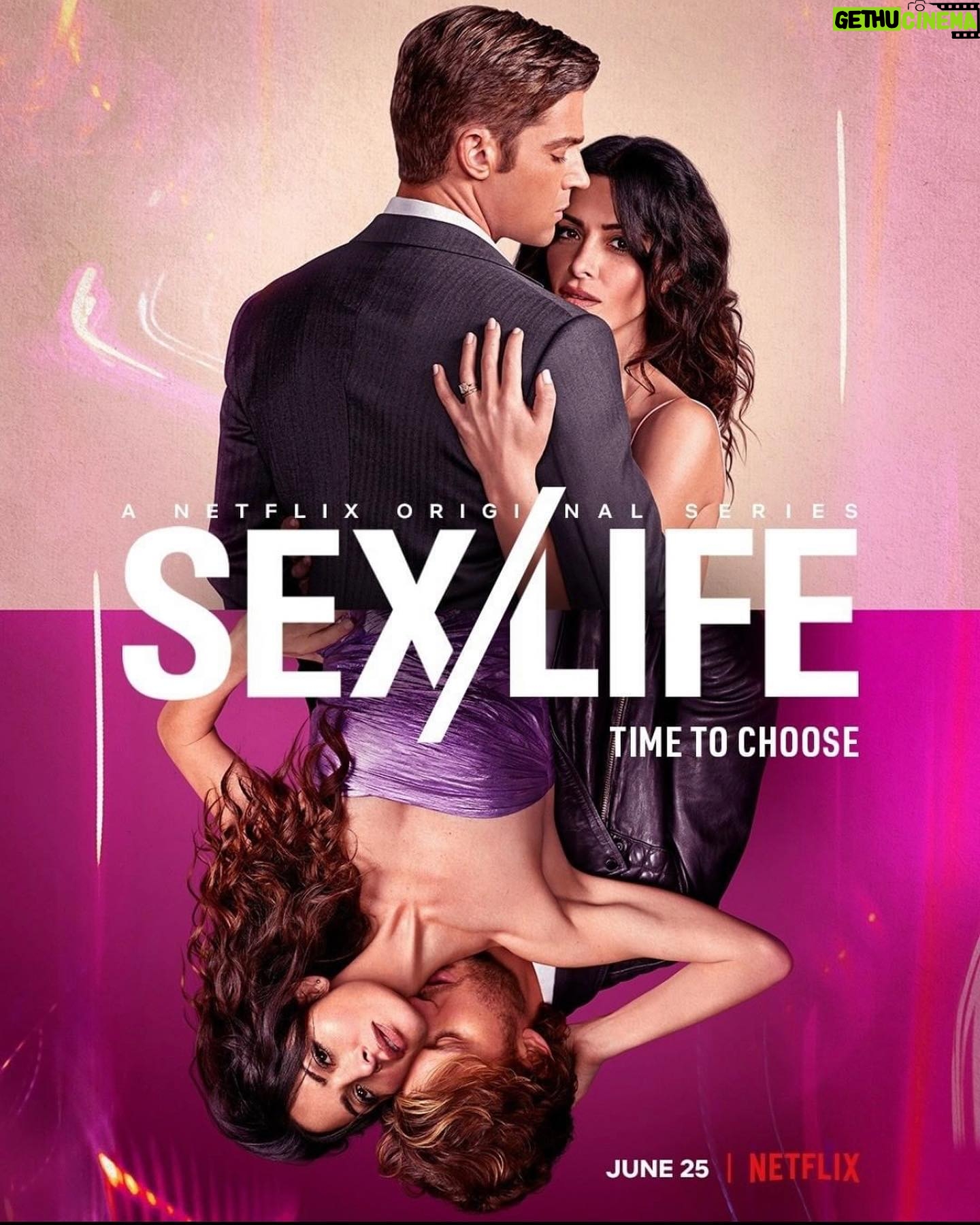 Amber Goldfarb - 0.9K Likes - Have you started Sex/Life yet? ‘Cuz it’s on NETFLIX nowwwww. #sexlife #netflix #netflixoriginal #netflixoriginalseries #series