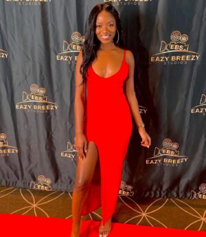 Amber Reign Smith Instagram - What a blessing it is to play pretend for a living 🤩

Congratulations to the phenomenal cast and crew of #TheUltimatum! We did that!!!! I’m so proud to be apart of this and I look forward to the impact this film will have on our youth ☺️🤍