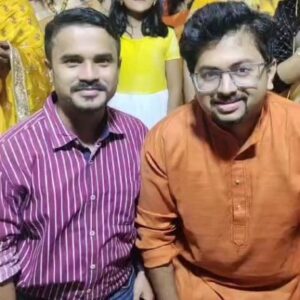 Ambika Ranjankar Instagram - When you get together with your gang of fun loving, creative cousins, madness is bound to happen... Enjoyed every bit of the wedding functions of @neha_arur12 @p.rao016 and also the in between time of the functions.... This was just after the Haldi ceremony... And hence all Yellow! 💛 Impromptu song selection, rehearsals in 5 mins and then take!! 

🎥 Video courtesy Dear Pankaj Pandit 
Also in the video Dear Shantaakka Udiaver and darling Praniti🥰😘