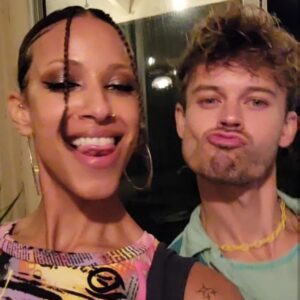 Amelia Hammer Harris Instagram - You thought I was feelin you?
