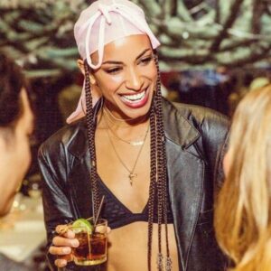Amelia Hammer Harris Instagram - Mischieve responsibly. 😉💋🌹