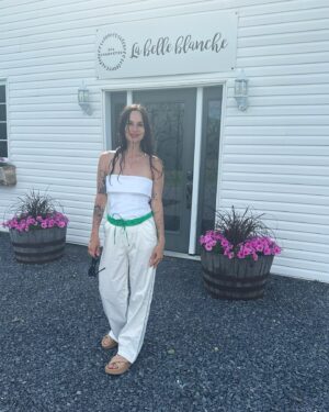 Amélie B. Simard Instagram - Journée de rêve sous la thématique de ; 
MON BACHELORETTE.👰🏻‍♀️💍🙋🏼‍♀️🙋🏻‍♀️🙋🏻‍♀️🙋🏻‍♀️ #gratitudesinfinies
@katherinecmtl @yacka_s @mariloubsim @nathaelles