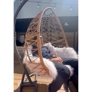 Amélie B. Simard Instagram - Resumé de la vie dernièrement; travail, danse, fun, travail danse, fun, fun, fun.