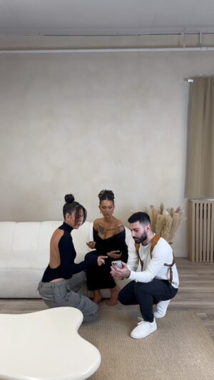 Amélie Chamberland Instagram - A Special Day 🧸✨🤞🏽

✨Merci à tous le monde ✨
@khalilnaji_photography 
@maisonlior 
@makeupby.sonia 
@hairbyvanessawehbe