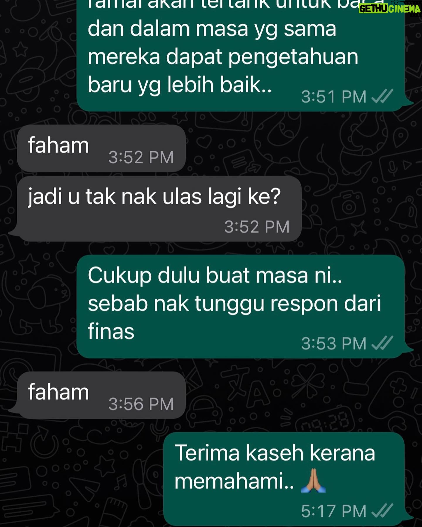 Amerul Affendi - 12K Likes - Mohon maaf buat rakan2 wartawan yang ingin follow up berkenaan isu ni.. lebih baik kita pergi ke arah positif dan memberi ilmu yang baik buat masyarakat untuk lebih mengetahui kenapa pentingnya seorang pelakon itu berilmu. bukan semata bersandar pada rupa paras sahaja.
Manakala @finasmalaysia masih berdiam dengan statement BOD mereka.. Diam tandanya setuju bak kata orang dulu-dulu.