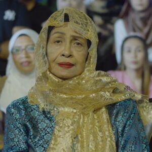 Amerul Affendi Instagram - Mok Joh hilang atau sudah meninggal? Haih misteri ni🤔
.
Nantikan filem seram komedi Hantu Mok Joh, Akan Datang 17 Februari ini hanya di Astro First, Saluran 480, Di Pawagam Rumah Anda!
.
@fauziahnawi
@amerul_affendi
@aloyparadoks
@mrsaprenamanrose
@kamaroolkhy_
@hushairihusain
@asrulfaizal.kamaruzaman
@pakduanlejen
@amirrajalawak
@mekyunn
@kodi_rasheed
.
#HantuMokJoh
#AstroFirst
#DiPawagamRumahAnda