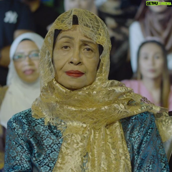 Amerul Affendi - 3.9K Likes - Mok Joh hilang atau sudah meninggal? Haih misteri ni🤔
.
Nantikan filem seram komedi Hantu Mok Joh, Akan Datang 17 Februari ini hanya di Astro First, Saluran 480, Di Pawagam Rumah Anda!
.
@fauziahnawi
@amerul_affendi
@aloyparadoks
@mrsaprenamanrose
@kamaroolkhy_
@hushairihusain
@asrulfaizal.kamaruzaman
@pakduanlejen
@amirrajalawak
@mekyunn
@kodi_rasheed
.
#HantuMokJoh
#AstroFirst
#DiPawagamRumahAnda