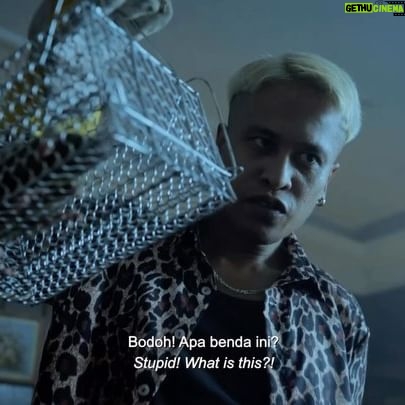 Amerul Affendi - 2.9K Likes - Confirm kekal bukan sementara tarikh tayangan episod akhir #OneCentThief 26/11/2022 9:00 malam .
Untuk pengetahuan semua drama ini dihasilkan bersama-sama oleh rakyat Malaysia yang berbilang kaum dan agama.
Semoga seluruh rakyat Malaysia terhibur dan beroleh manfaat yang baik-baik.. 🙏🏽♥️