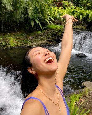 Ami Park Instagram - Reminder to self: Go where your heart is happy 🌿🌞
#puravida #costarica #travelingagain