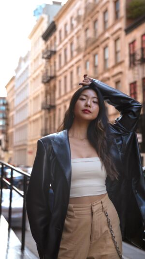 Ami Park Instagram - Secondhand/ wholesale/ thrifted fits in 4 seconds 🤍

As climate week is fast approaching,
I’m excited for us to intentionally find more secondhand/sustainable options to add to our fall season 🍁 if you’re going shopping this month, grab a buddy and try thrifting together instead and see what amazing items you find 🤌🏼

Some of these finds are from:
@frontandcompany 
@themainexchange 

#sustainablefashion  #thriftingtips #lewks thriftedthis #secondhandbutgrand #secondhandfinds #nycthrift #outfitspost