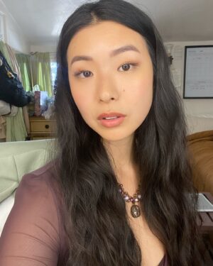 Ami Park Instagram - When a self tape calls for a vintage cottage whimsical in the woods LEWKK 🧚🏼✨🧝🏽‍♀️🪲🪽

More of these please 💁🏻‍♀️!!!!

#actorslife #selftapeselfie