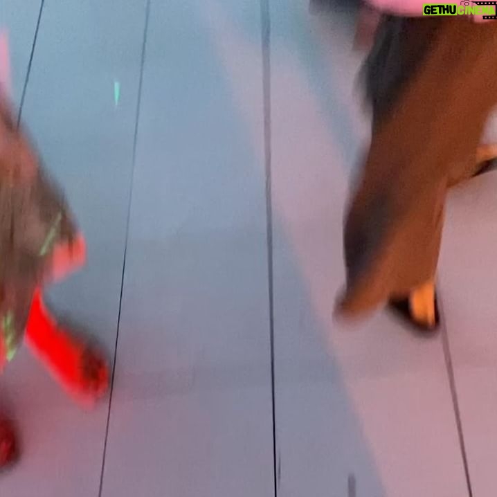 Ami Park - 750 Likes - Snippets of this season 🩵
(Swipe to see the lizard’s bombastic side eye 🦎🤣)