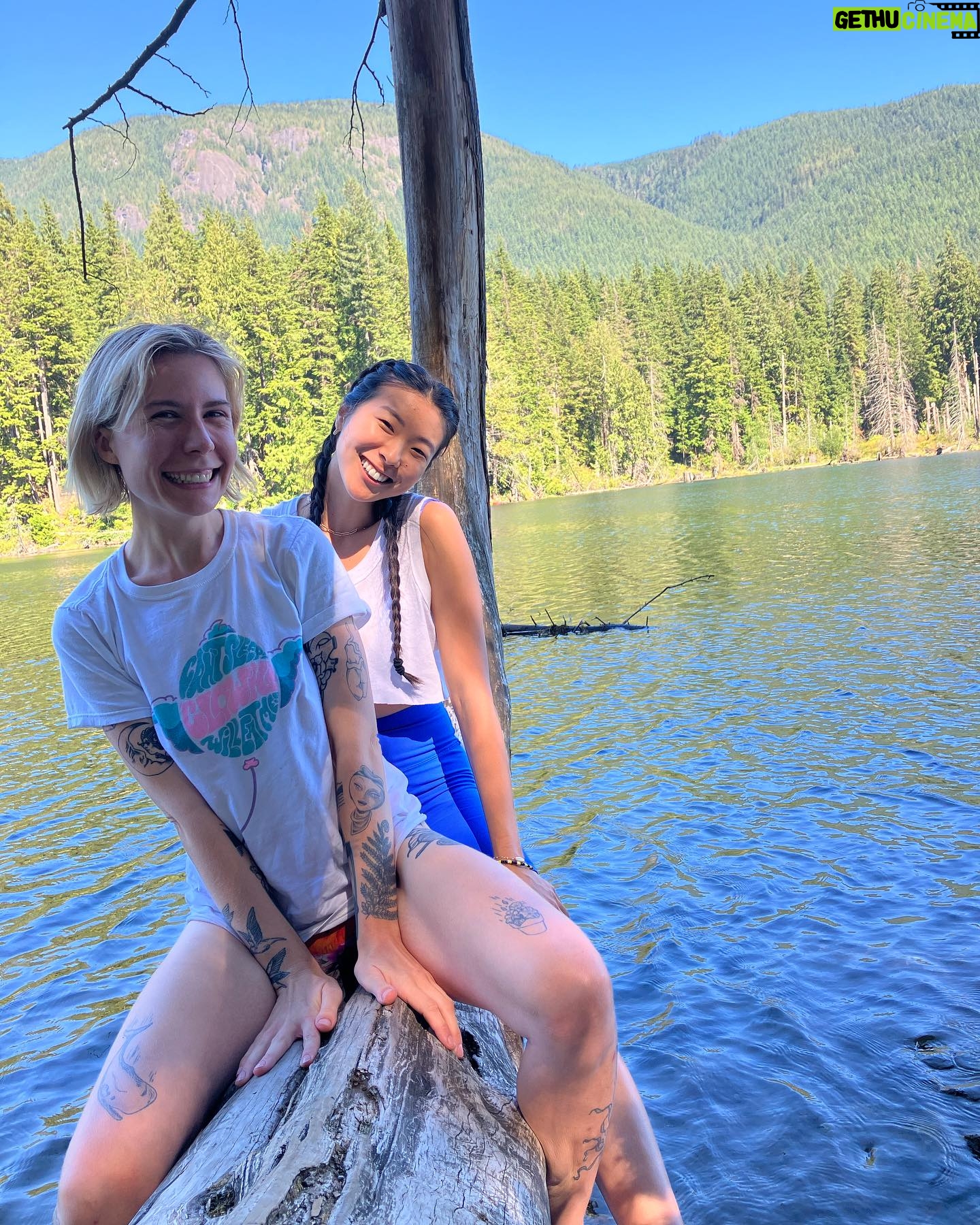 Ami Park - 2.3K Likes - AUGUST āļø you have been the best month. What an incredible, healing, abundant and expansive time with the best souls šæš·š«
3 things thatās made this month so far šÆ:
1. Nature š±(different hikes, camping, berry picking, etc)
2. Amazing, aligned sisterhood šš¼
3. Setting a consistent routine for myself and following through š©µ
I thought about the times in my life when I was experiencing consistent joy and abundance, and I realized these 3 examples were always a core part of it :) a little Monday reminder not bend or compromise on the things that makes us feel whole āØ