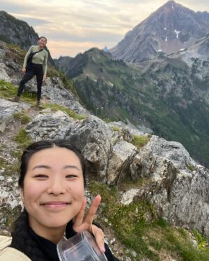 Ami Park Instagram - Couldn’t help but shed a tear or two looking at these magnificent views.. 

A weekend trip I will never forget 🥲🩵🏔️#washingtonstatebeauty #natureswonders