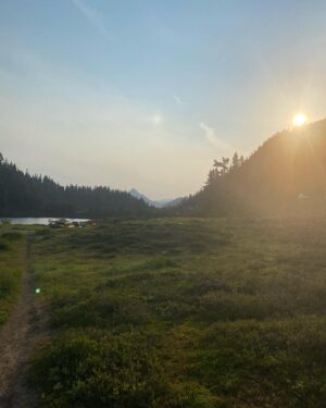 Ami Park Instagram - Couldn’t help but shed a tear or two looking at these magnificent views.. 

A weekend trip I will never forget 🥲🩵🏔️#washingtonstatebeauty #natureswonders