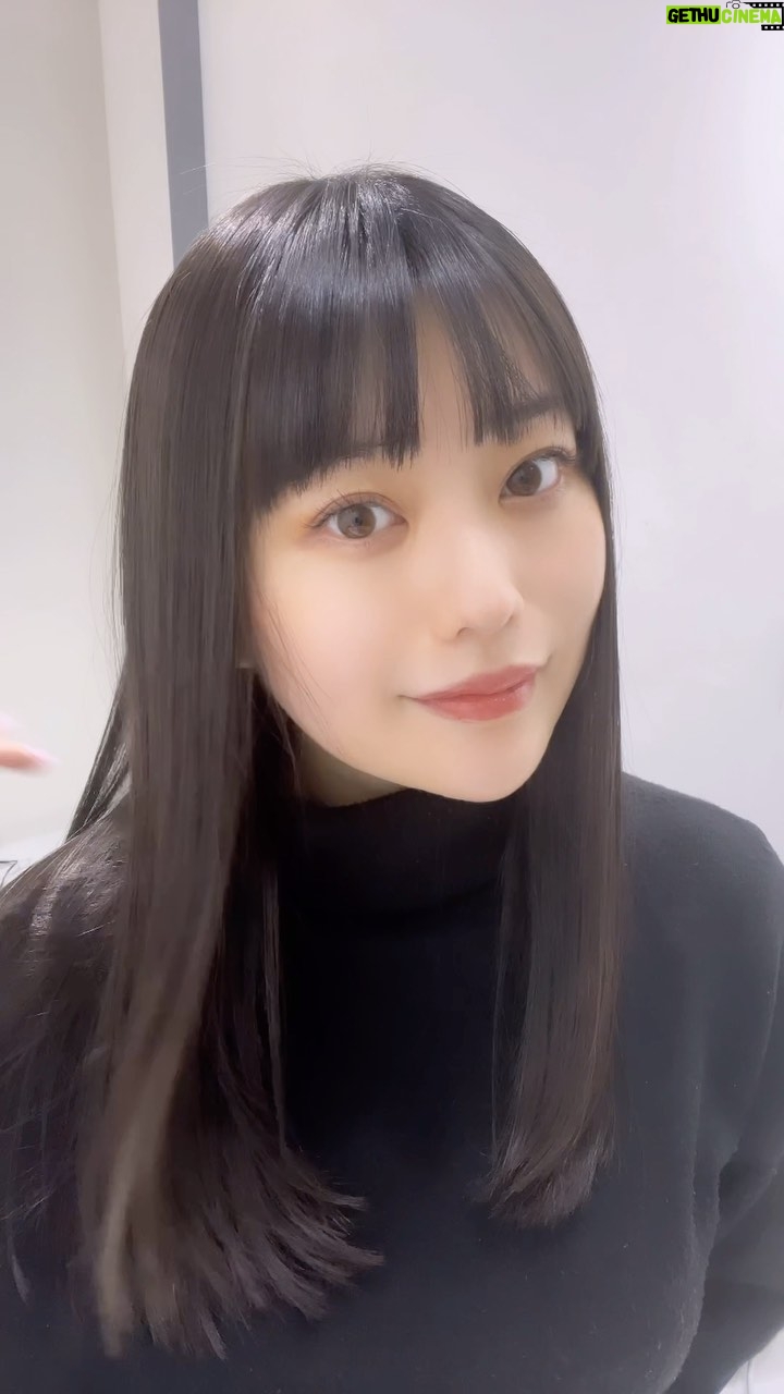 Ami Tomite - 3 Likes - 縮毛矯正+トリートメント+カットしてきたよ〜!!!❤️❤️❤️🐥
髪さらっさら!!!😳💖
寝起きから3秒で外出できるくらいに髪がつるんつるんにまとまりました🐥💖
@okayama_yuhi さん、ありがとうございます🥺❤️まぢ神
#縮毛矯正 #縮毛矯正ロング #トリートメント #ヘアトリートメント #ヘアケア #ストレートヘア