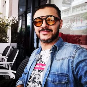 Amine Ennaji Instagram - Bonjour 👋🏼 Très bon week-end à tous!