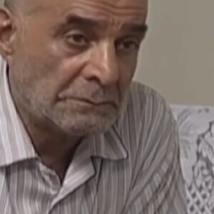 Amir Hossein Seddigh Instagram - من افتخار همکاری با ایشون را داشتم.....
عاااااالی بودن... هنرپیشه خوووووب..... رها و آزاد.... جاشون خالی میشه پیشمون..... ولی الحمدلله که رفتن و اینهمه بدبختی‌های پیش روی، اینروزای مارو نمی‌بینن......🤍💐⁦🖐️⁩