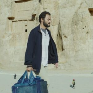 Amir Jadidi Instagram - از امروز اکران «قهرمان» در سینماهای سراسر ایران/ خرید بلیت در سامانه‌های فروش آنلاین
فیلمی از اصغر فرهادی
.
.
.
ویدئو: مسعود رفیع‌زاده
پخش از خانه فیلم