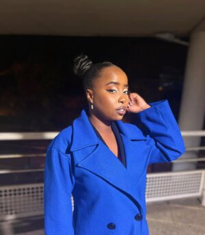 Amisse Abdallah Instagram - Bonsoir L’Élite !

J’espère que vous allez bien ❤️ 

Merci infiniment pour cet amour que vous m’envoyez chaque jour 🫂Je vois la force que vous me donnez à travers vos messages et ça me fait très plaisir 🥰

Prenez soin de vous !

Merci à @c.a.j_coifafro @keylissa._ @i.am.staaacy qui m’ont sublimé. 🫶 Vous êtes des fées. 

PS : J-3 MON ANNIVERSAIRE 🎉

#staracademy