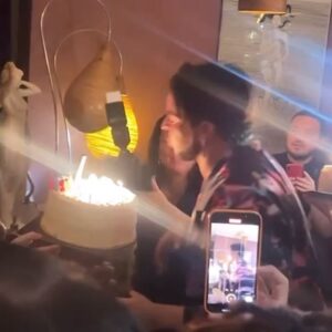 Amisse Abdallah Instagram - Yesterday 🍾🤍
.
.
.
Happy Birthday @yanismarshall ❤️
.
.
@nicolas.waldorf X @dorely__ 🫂

#birthdayparty 🎉