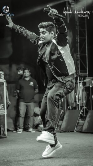 Amit Mishra Instagram - Had an amazing time performing For Festum 2023 at R Ahmed Dental College Kolkata(West Bengal)
I would like to congratulate Team AM live

Mr.Nishith Hegde 
Mr.Ashwin Shriyan
Mr.Uttam Hela
Mr.Sankalp Shrivastava 
Mr.Mayank Sharma 
Mr.Akash Sawant
Mr.Hitesh Parker 
Mr.Mayank Shukla
Mr.Kamlesh Kalyani

On brilliant performance and team work like always ,
I would like to Thank Mr.Kamlesh Kalyani (collective artist representative) for brilliant talent management ,
I would like to congratulate Talentwala representative Mr.Argha and Mr.Danny on brilliant Event Managment,
I would like to thank respected dignitaries from the organising Committee :
DR. ABDUL AZIZ , DR.ABID HASAN ,DR.MALAY MANDAL, DR.AMAR SANKAR PAL, DR.IMTIAZ ALAM, DR. NILANKUSH KUMAR DAS , DR. MOBINUL ISLAM
Last not the least,
I would like to thank super amazing audience of RADC(Kolkata)❤️🤗🙏🏻
#Amitmishralive #AMlive #TeamAmitMishra #Teamworkmakesthedreamwork #Music #Playbacksinger