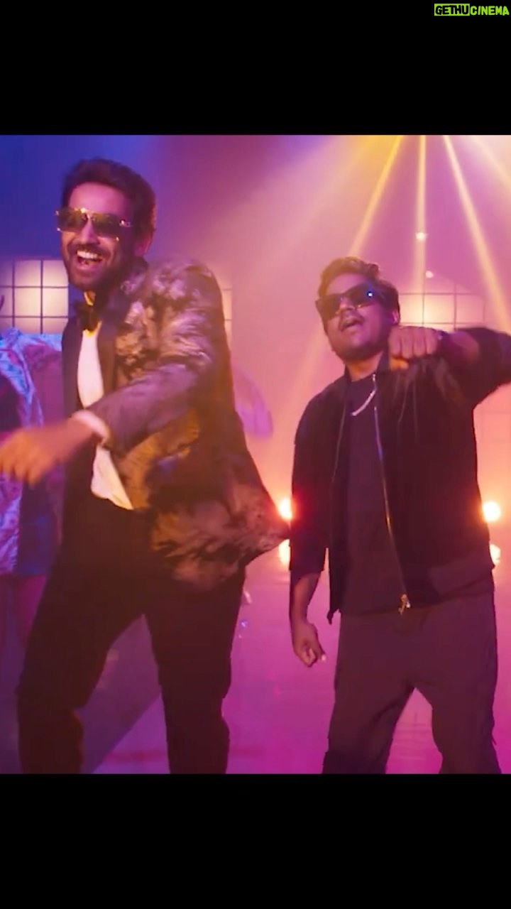Amitash Pradhan - 5.9K Likes - Beautiful life experience, singing in @itsyuvan Sir’s Music … Thanks sir. You’re a KING :)
@dancersatz @aravind275 @lyricist_vivek @kavicreationproductions @u1recordsoffl @onlynikil @gobeatroute