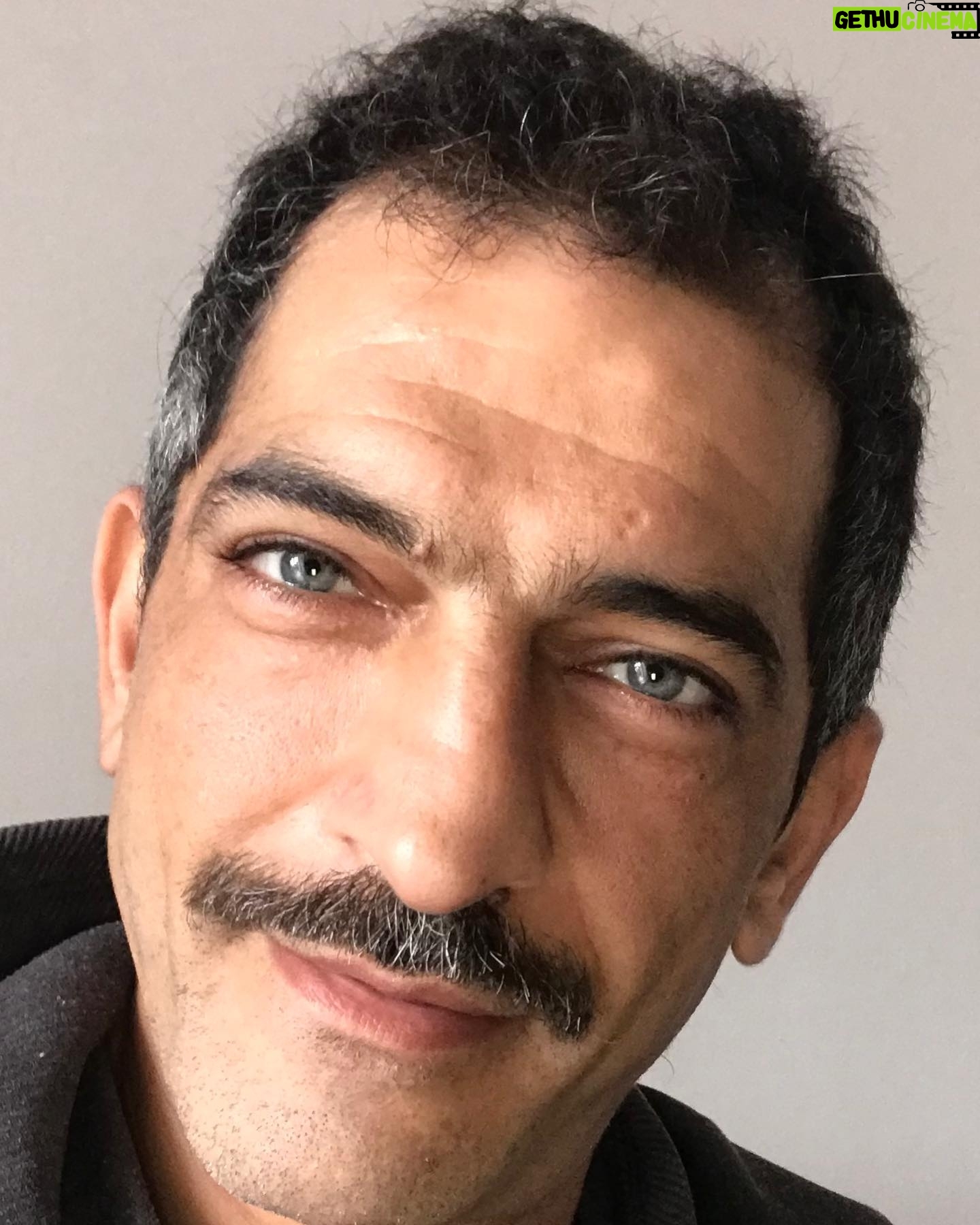 Amr Waked - 9.1K Likes - خلصت الفيلم وحلقت ذقني وفاضل شنبي والمسلسل 🤗