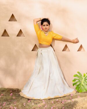 Amritha  Menon Instagram - HAPPY ONAM🌸
MAKEUP - @thilakkamspa 
PHOTOGRAPHY - @goutham980 
COSTUME - @ladies_planet_ 
VIDEOGRAPHY - @ameer__ami_ 
JEWELLERY- @officialmanjalijewellers 
STYLING - @sany_krish 
SPECIAL MENTION -  @alchemy_excite 
LOCATION - @Athachi Farmhouse