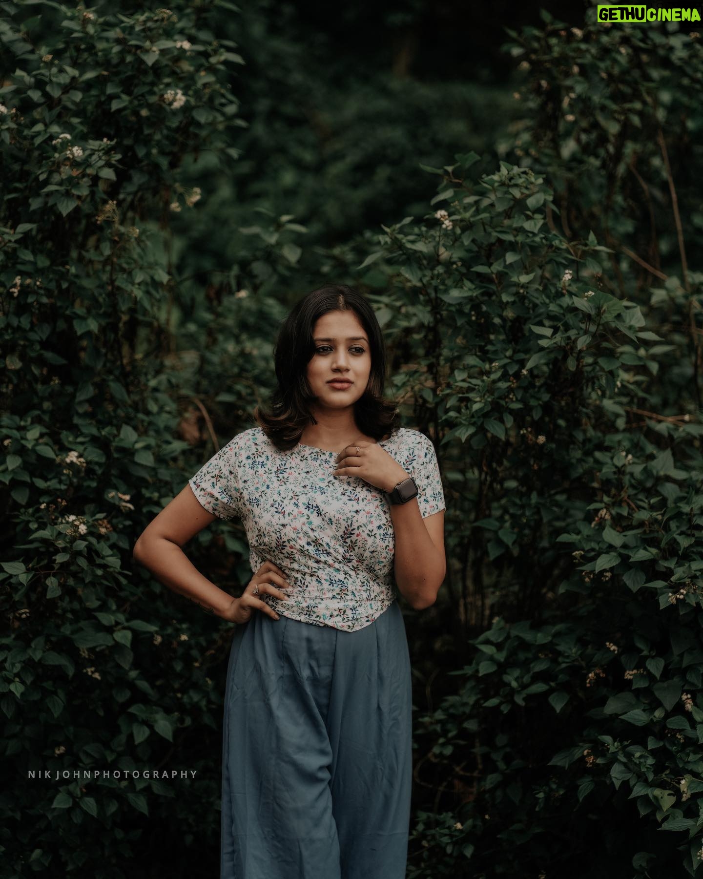 Amritha Menon - 765 Likes - āā¦Nature is the art of god..ā
šø @nikjohnjo
#fashion #style #adventure #smile #naturelover #landscapephotography #me #likeforlikes #hiking #explore #cute #birds #model #india #myself #green #outdoors #travelgram #canon #animals #wanderlust #beach #forest #macro #sun #followme #photoshoot #instalike #sea #wildlifephotography