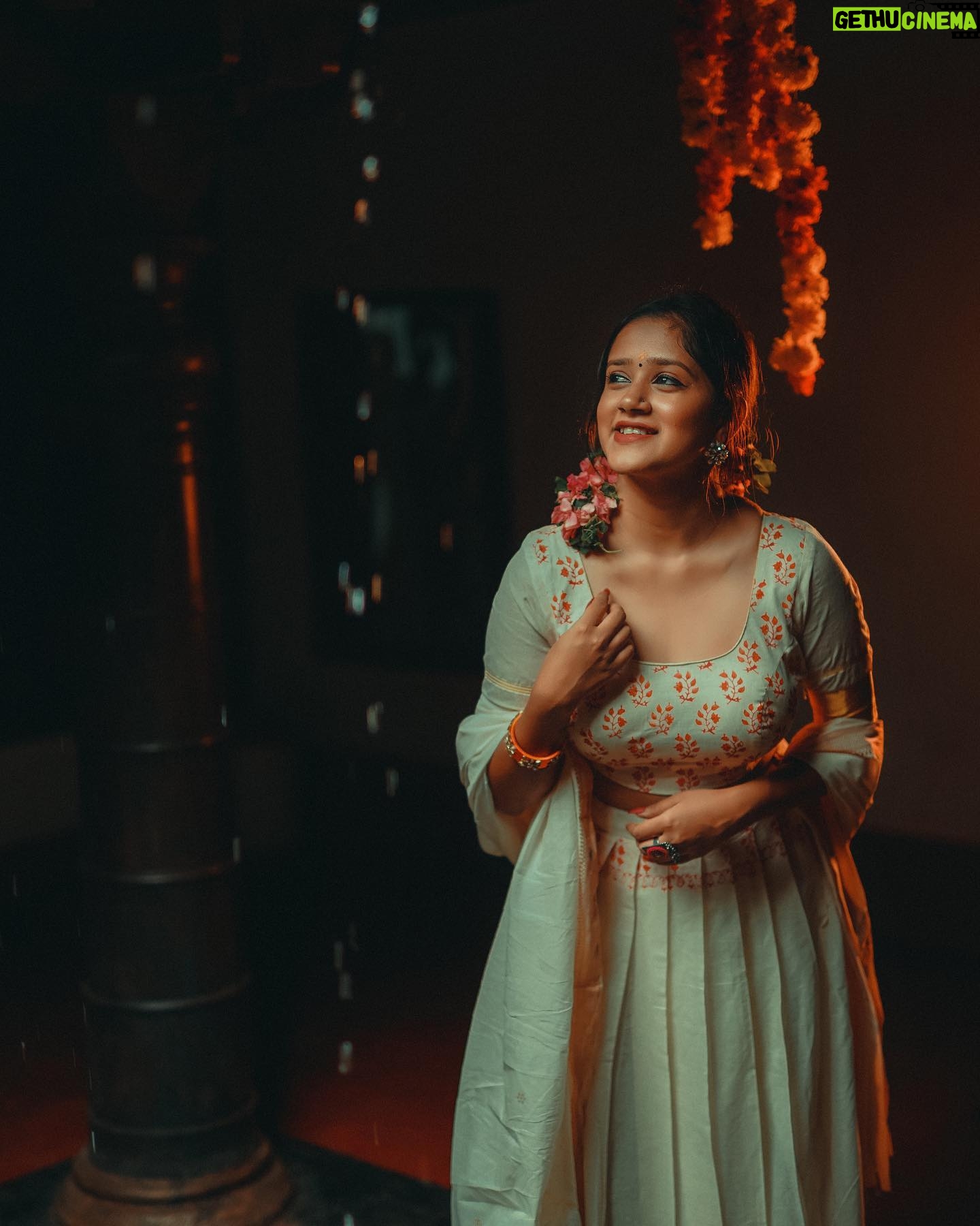 Amritha Menon - 715 Likes - š¼Onam series š¼
šø: @nikjohnjo
#onam #kerala #onamcelebration #keralagram #onamspecial #happyonam #india #malayali #instagram #keralasaree #keralatourism #mallu #photography #malayalam #kochi #keralafood #keralagodsowncountry #onamsaree #festival #love #saree #onamfestival #instagood #onamvibes #traditional #bhfyp #onlineshopping #keralam #fashion #keralaattraction