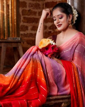 Amritha  Menon Instagram - “I carry my grace just like this saree”✨
📸: @swaroop_foto_man 
Makeup: @_a.more__ 
Styling: @ashi_ashz 
Ornaments: @alameen_fashion_jewels 
Retouch: @soulads_photography 

#sarees #saree #sareelove #fashion #sareelovers #onlineshopping #sareesofinstagram #ethnicwear #sareeblouse #silksarees #sareefashion #silksaree #indianwear #sareeindia #handloom #silk #indianfashion #sareedraping #traditional #designersarees #sareecollection #india #sareelover #indianwedding #sareestyle #kurtis #kurti #wedding #lehenga #sareeblousedesigns