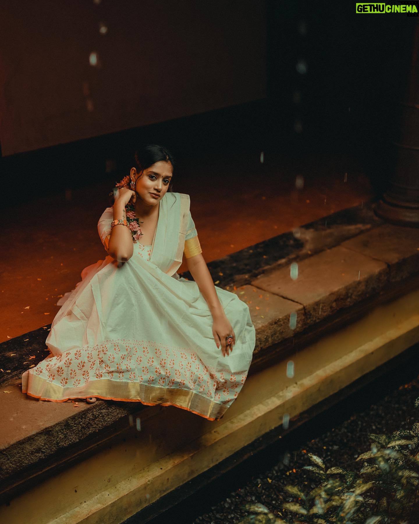 Amritha Menon - 703 Likes - š¼Onam Seriesš¼ šø: @nikjohnjo Costume: @iamamrithamenon #onam #kerala #onamcelebration #keralagram #onamspecial #happyonam #india #malayali #instagram #keralasaree #keralatourism #mallu #photography #malayalam #kochi #keralafood #keralagodsowncountry #onamsaree #festival #love #saree #onamfestival #instagood #onamvibes #traditional #bhfyp #onlineshopping #keralam #fashion #keralaattraction
