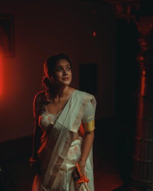 Amritha  Menon Instagram - 🌼Onam Series🌼 📸: @nikjohnjo  Costume: @iamamrithamenon  #onam #kerala #onamcelebration #keralagram #onamspecial #happyonam #india #malayali #instagram #keralasaree #keralatourism #mallu #photography #malayalam #kochi #keralafood #keralagodsowncountry #onamsaree #festival #love #saree #onamfestival #instagood #onamvibes #traditional #bhfyp #onlineshopping #keralam #fashion #keralaattraction