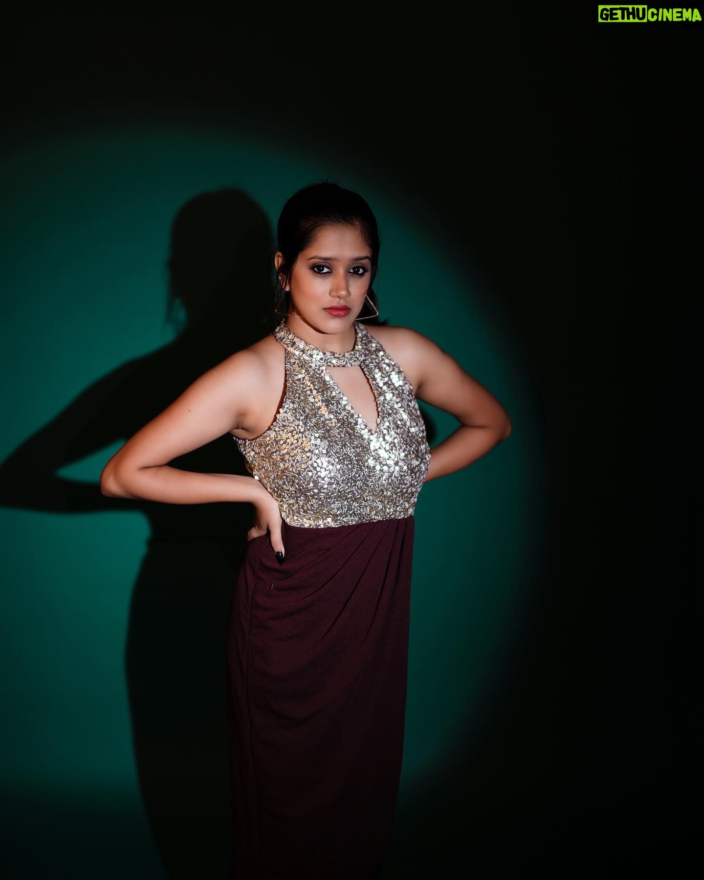 Amritha Menon - 713 Likes - āā¦Less bitter more glitterāØ..ā
šø: @c_apt_ure_man
#glitter #nails #makeup #nailart #beauty #love #handmade #fashion #makeupartist #sparkle #glitternails #art #nailsofinstagram #mua #smallbusiness #eyeshadow #lashes #pink #u #beautiful #glittermakeup #gelnails #resin #manicure #resinart #glam #instagood #gel #acrylicnails #cute