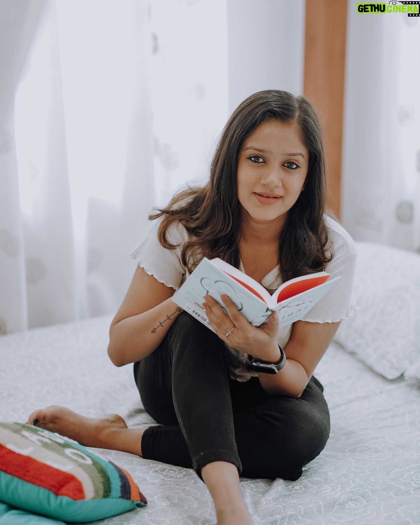 Amritha Menon - 0.9K Likes - ā..Be your own version to smile..ā
šø: @nikjohnjo
#smile #quote #photooftheday #beautiful #photography #mindfulness #instadaily #meditation #entrepreneur #selfie #health #motivational #inspire #peace #goodvibes #lovequotes #art #wellness #poetry #quotestoliveby #mentalhealthawareness #fashion #spirituality #lifequotes #skincare #selfworth #healthylifestyle #quotestagram #nature #thoughts