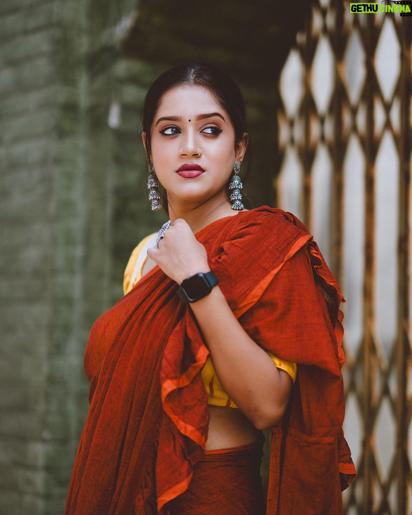 Amritha Menon - 612 Likes - ā ą¦¶ą¦¾ą§ą¦æ ą¦¶ą¦¹ą¦°ą§ą¦° ą¦ą¦¤ą¦æą¦®ą¦Æą¦¼ ą¦ą§ą¦¬ą¦Øą§ą¦° ą¦®ą¦§ą§ą¦Æą§ ą¦ą§ą¦²ą§ą„¤ā
Mua : @_a.more__
#bengaliactress #bengal #saree #streetphotography #beautiful