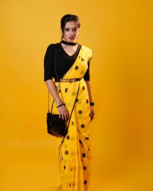 Amritha  Menon Instagram - “….It’s a beautiful day to light up with a saree..”
📸: @c_apt_ure_man 
Styling: @iamamrithamenon 
Saree: @suta_bombay 

#sareelover #saree #sareelove #sareefashion #sareedraping #sareelovers #sareeindia #sareeblouse #sarees #sareesofinstagram #sareestyle #sareecollection #sareeaddict #onlineshopping #sareeblousedesigns #handloom #silksaree #silksarees #fashion #indianwear #ethnicwear #sareepact #sareeswag #sareenotsorry #traditional #sareeonline #indianfashion #india #sareeseduction #silk