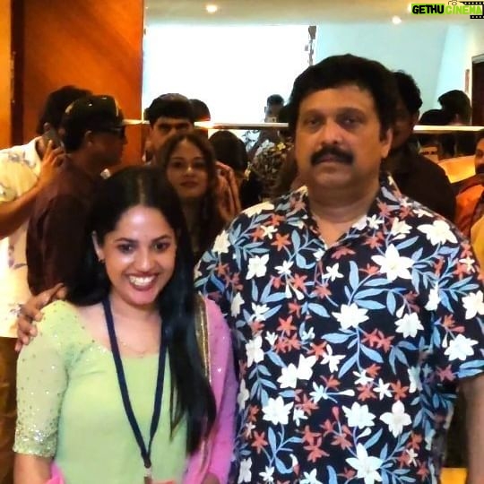 Amrutha Nair - 33K Likes - എല്ലാ പ്രശ്നങ്ങളും ഇവിടെ അവസാനിച്ചിരിക്കുന്നു....
ഒടുവിൽ @amruthanair_official_ ഗണേഷ് കുമാർ മന്ത്രിയും കണ്ടുമുട്ടിയപ്പോൾ... മനോഹരമായ ഈ നിമിഷം....
📸 @titto__trivandrum